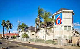 Motel 6 Riverside South